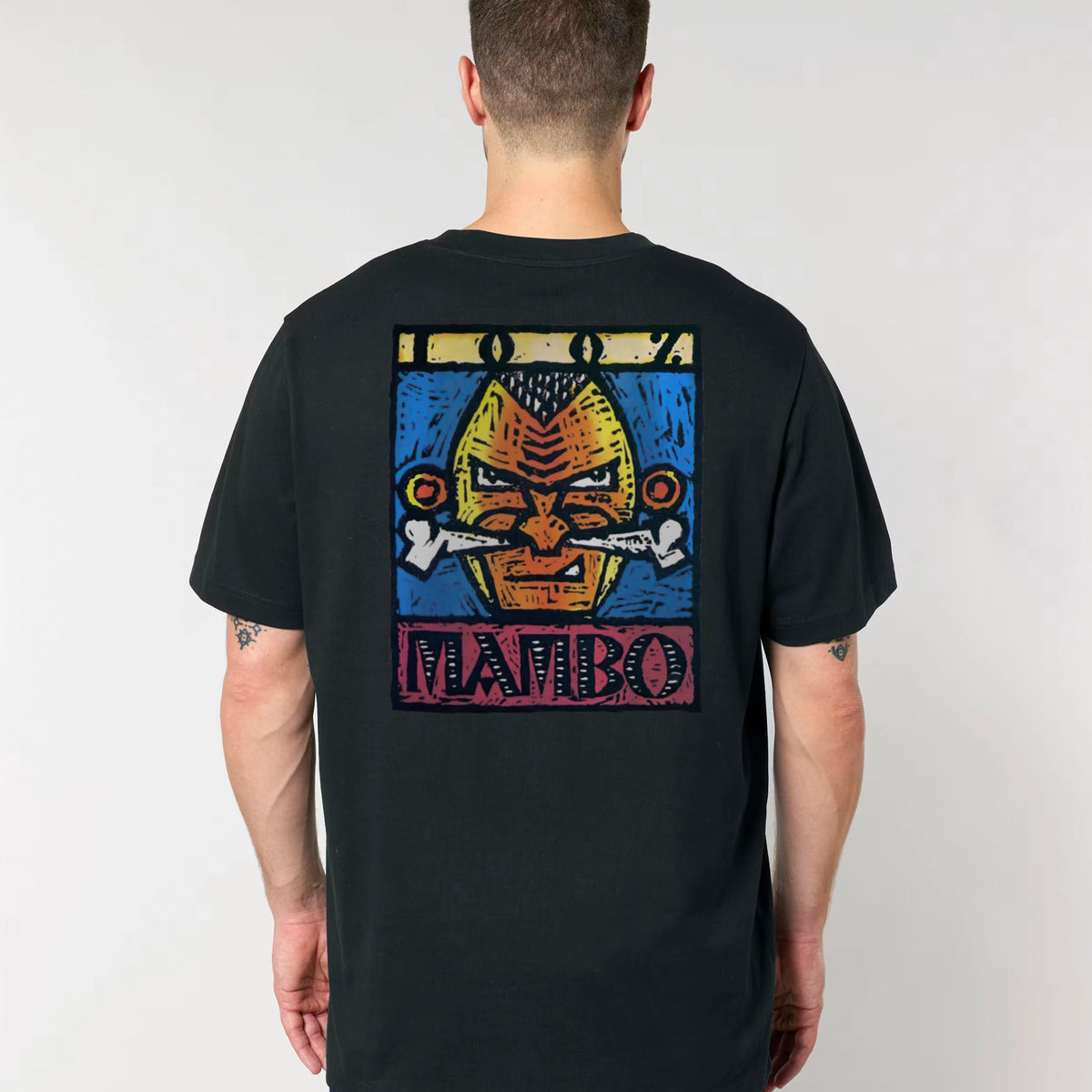 Bones t-shirt in Black — model back