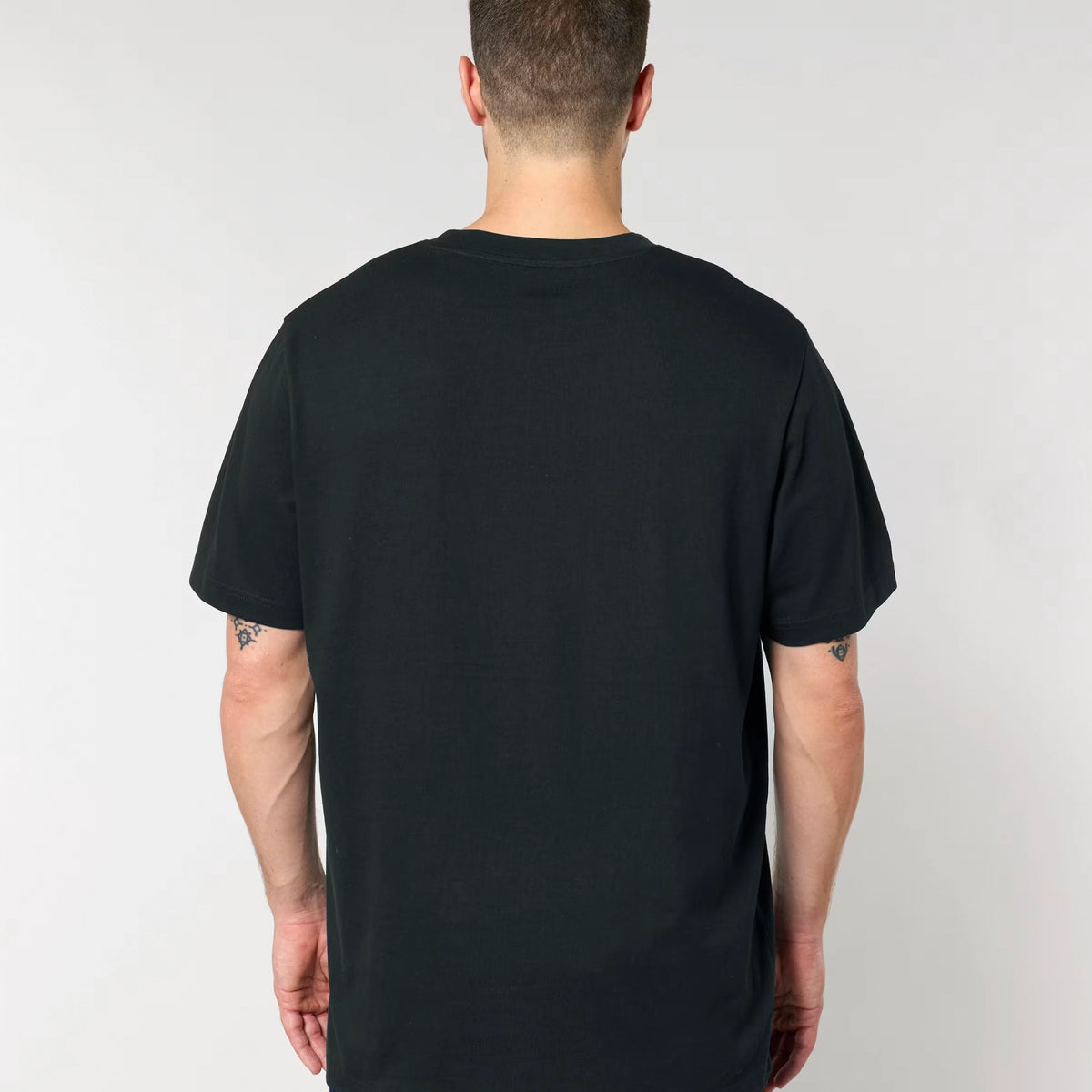 Flow Logo t-shirt in Black — model back