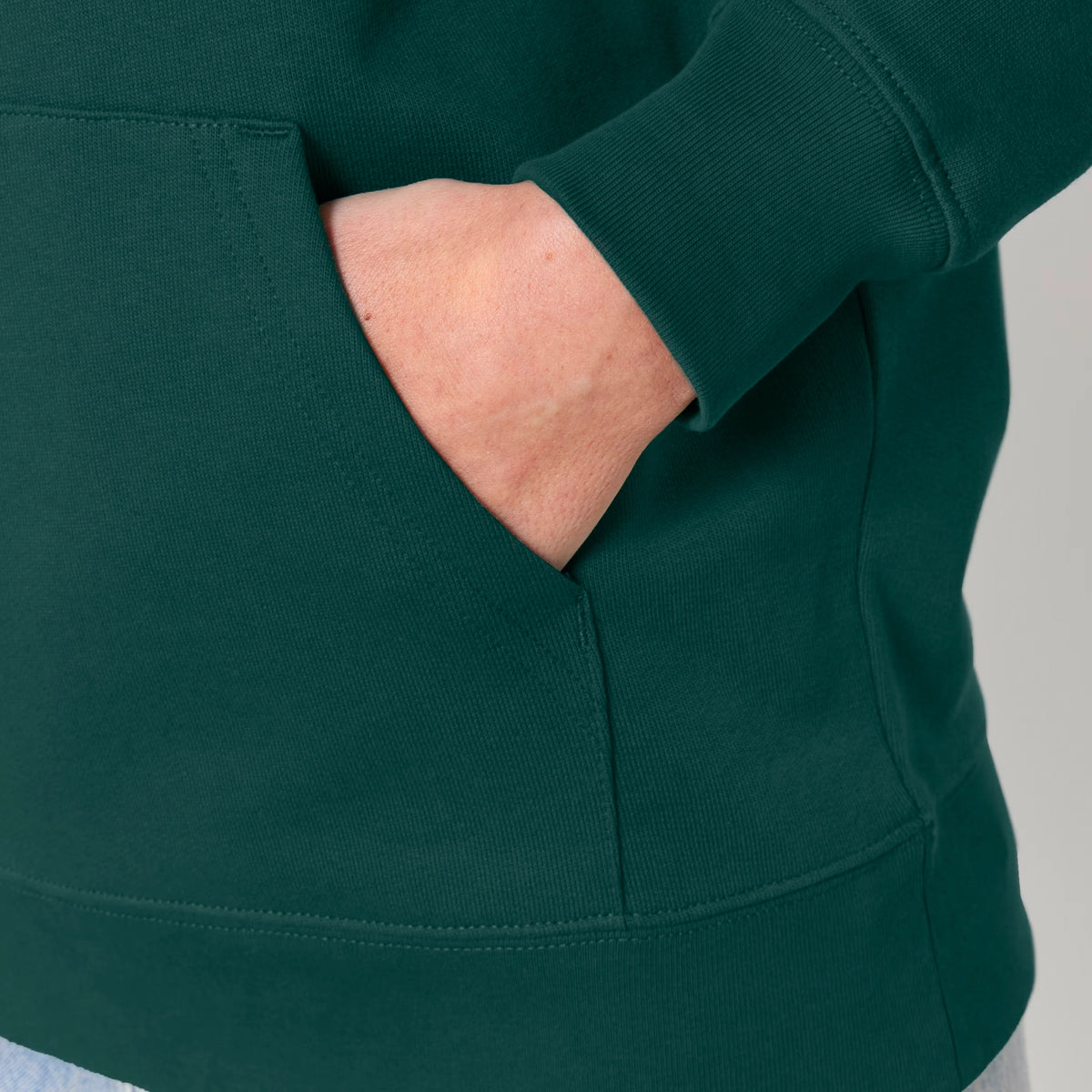 Griffin hoodie in Glazed Green — detail front